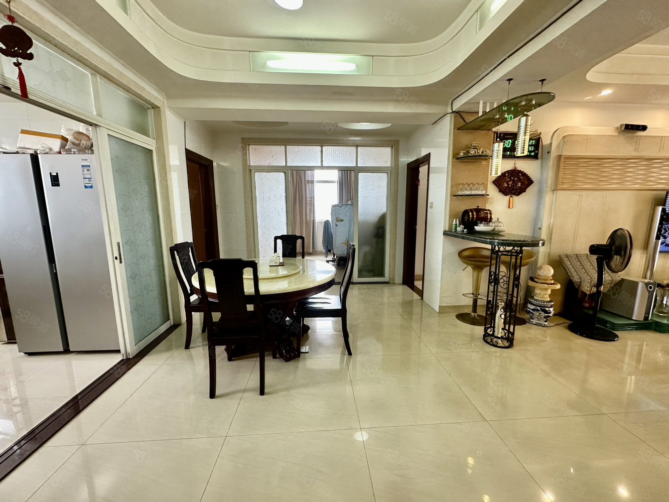 御景湾4室2厅2卫158.7㎡南北133万