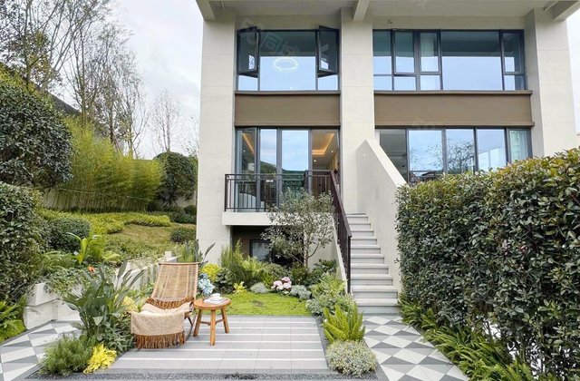 天鹅湖北苑4室2厅110.29㎡150万二手房图片