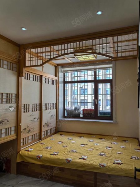 七号公馆3室1厅1卫127㎡南北85万
