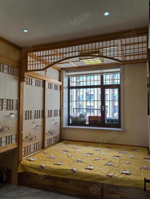 七号公馆3室1厅1卫127㎡南北85万