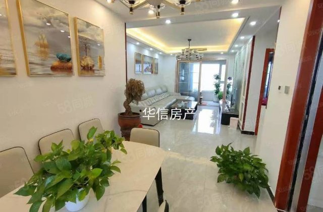 二中旁边，观景房，精装三室双卫，带车位