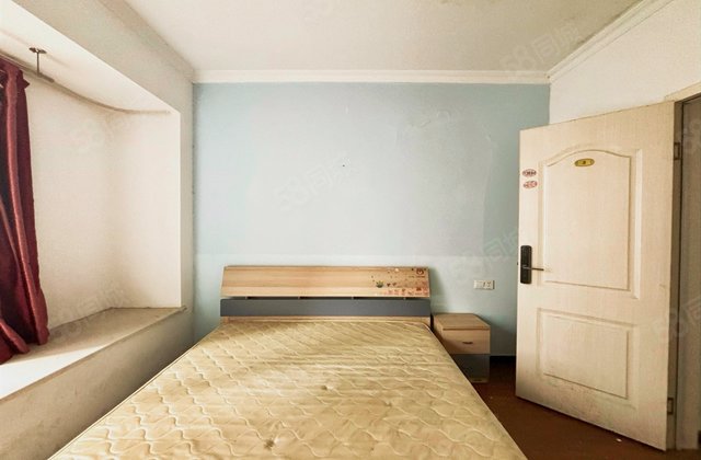 华润凤凰城(二期)7室0厅143.56㎡85万二手房图片