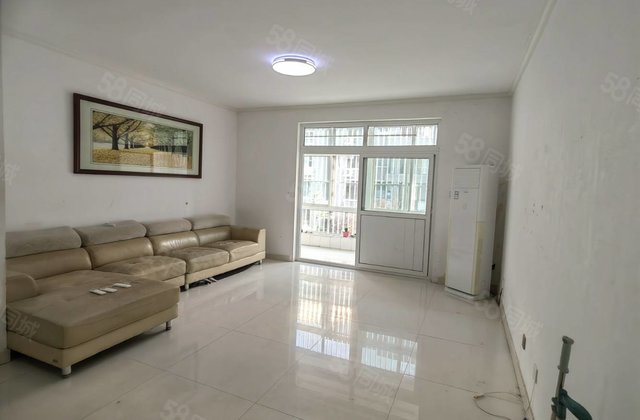 湖边电梯洋房 名人苑三期温馨三室两卫经典全明户型