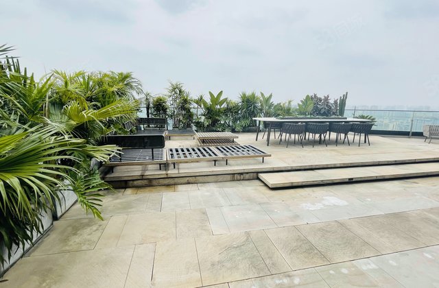 长虹天樾4室2厅138㎡264万二手房图片