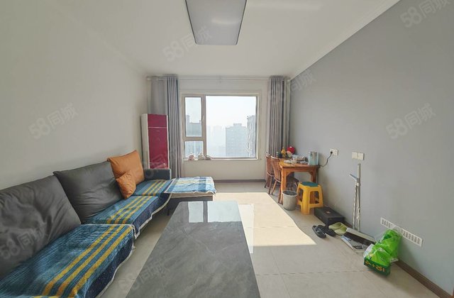 急售!新一中外国语 单价6开头!民生11号院 三叶草全天采光