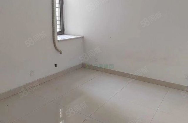 东昌湖运河 边贵华苑 带车位储藏室 免大税 价格可谈