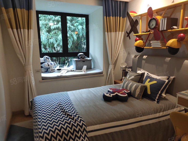 融创精装修现房 随时可以看房 毕竟钥匙在手