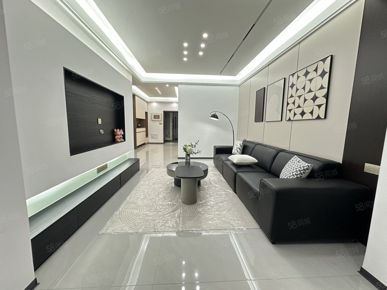 天御蓝湾6室3厅2卫160㎡南北92万