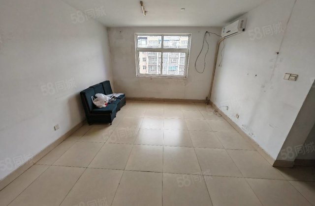 望湖小区，老实验，文轩，户型方正大三居，送储，免大税看房方便