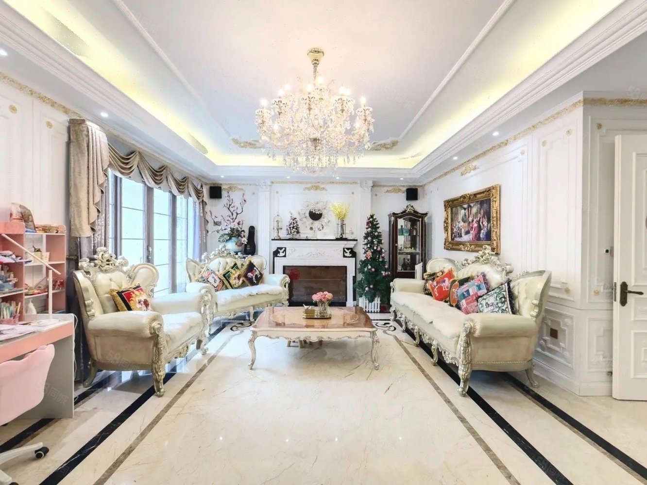 中建紅杉溪谷(東區(qū))6室2廳4衛(wèi)210.55㎡南北1888萬