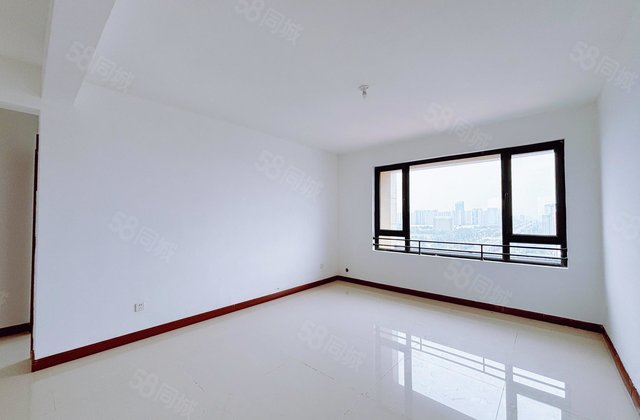 开发区百合新城 复式新房未住 送车位免大税 南北通透