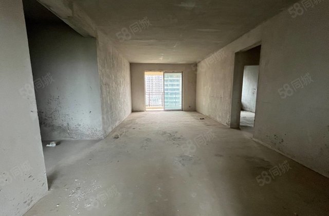 飞洋紫郡4室2厅139.09㎡49.8万二手房图片