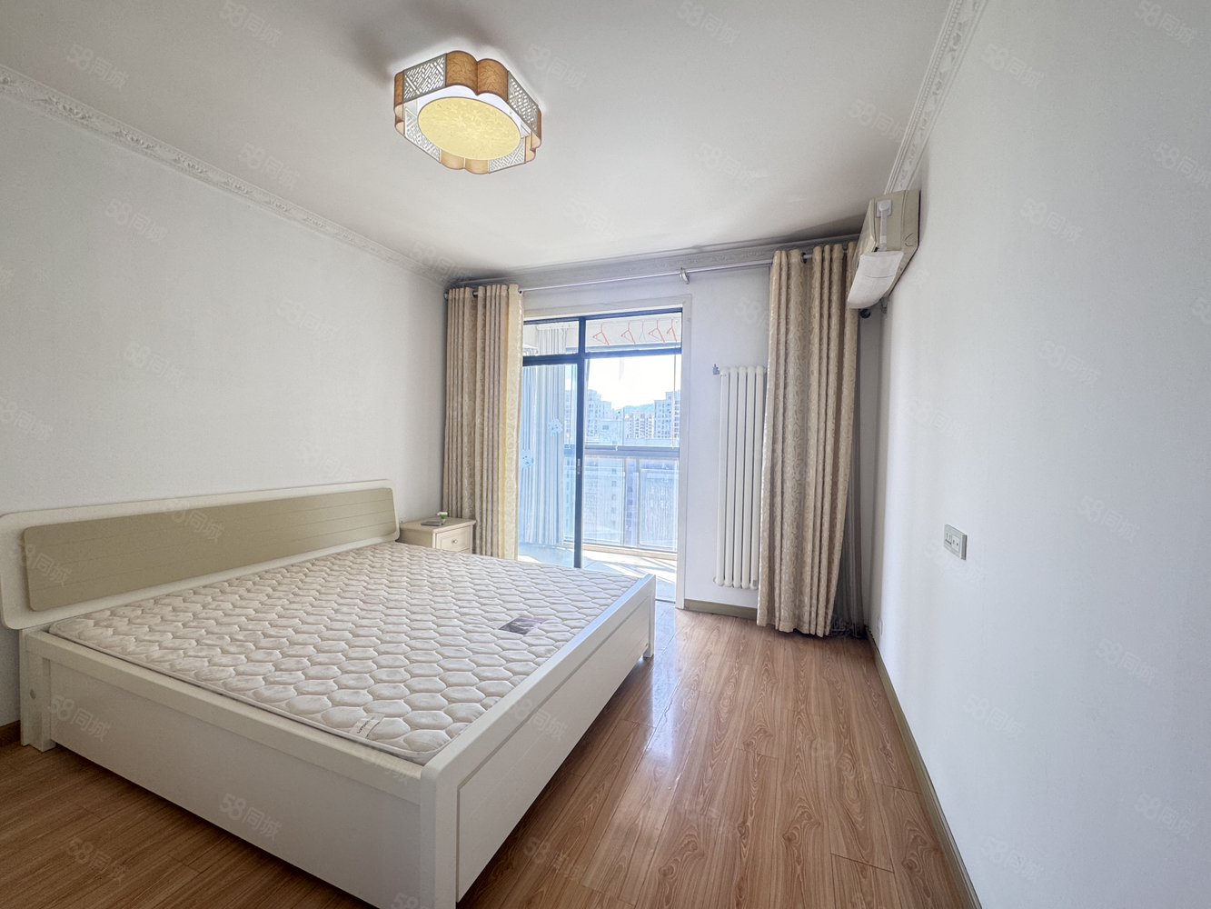 凤凰香郡3室2厅1卫90㎡南48万