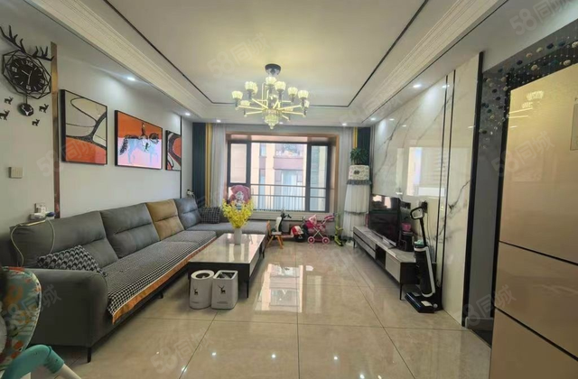 3室2厅 电梯房 南北通透 民生凤凰城1号院 楼层好 视野无