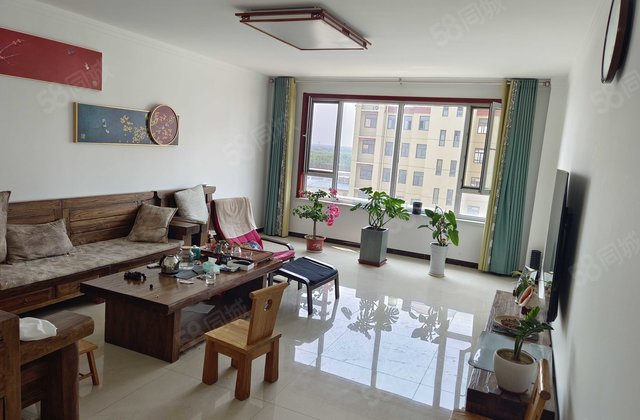 金湖龙庭4室2厅171㎡50万二手房图片