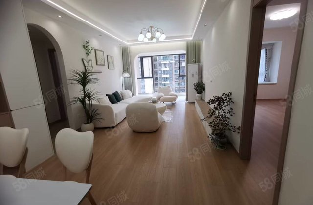 联泰万泰城一期3室2厅121.19㎡81.9万二手房图片