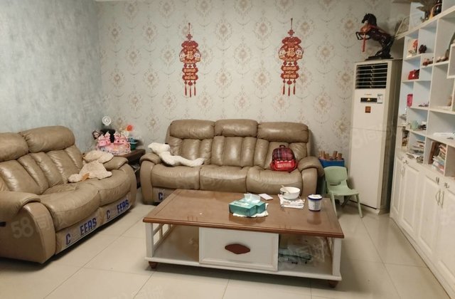 万达桐凤家园 刚需小三室 步梯二楼 得房率高 免大税送储藏室