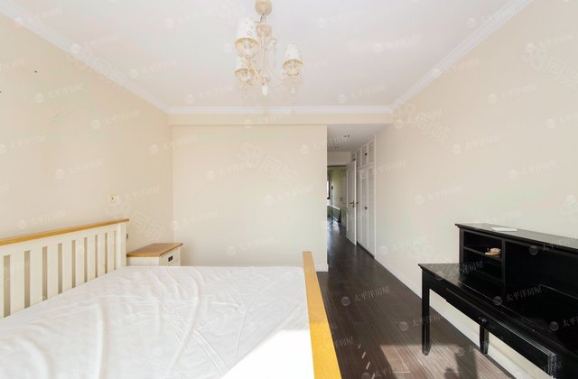 贝尚湾(公寓住宅)3室2厅138.08㎡698万二手房图片