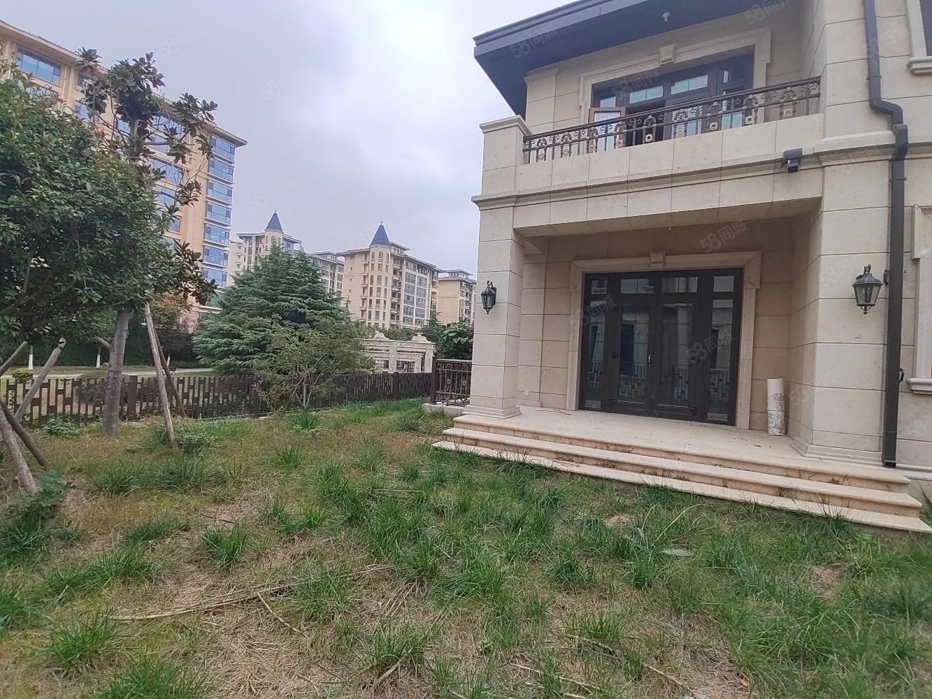 中润华侨城别墅岛6室4厅6卫386㎡南北1380万