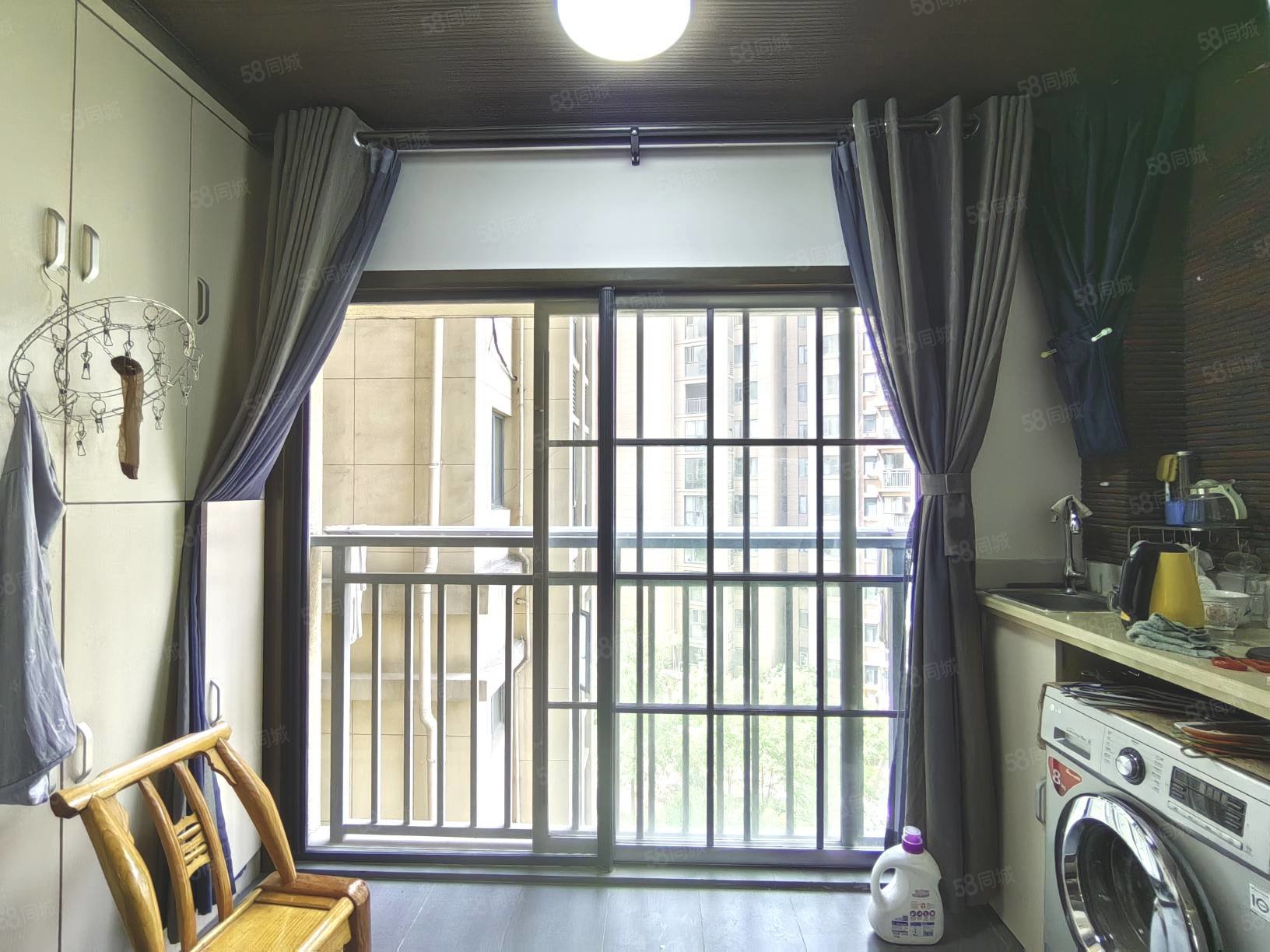 和昌国际城二期3室2厅2卫118㎡南北87万