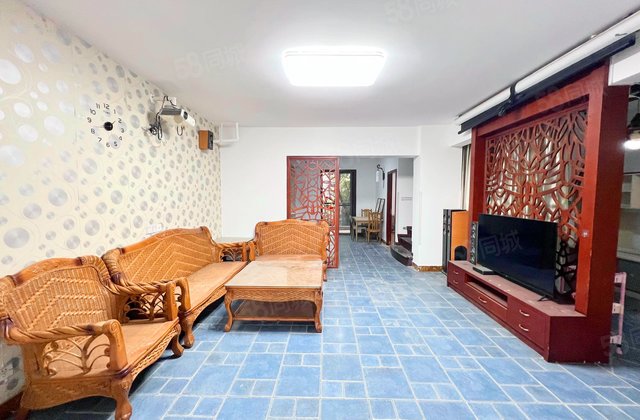 果岭生活(AB区)5室2厅150.03㎡249万二手房图片