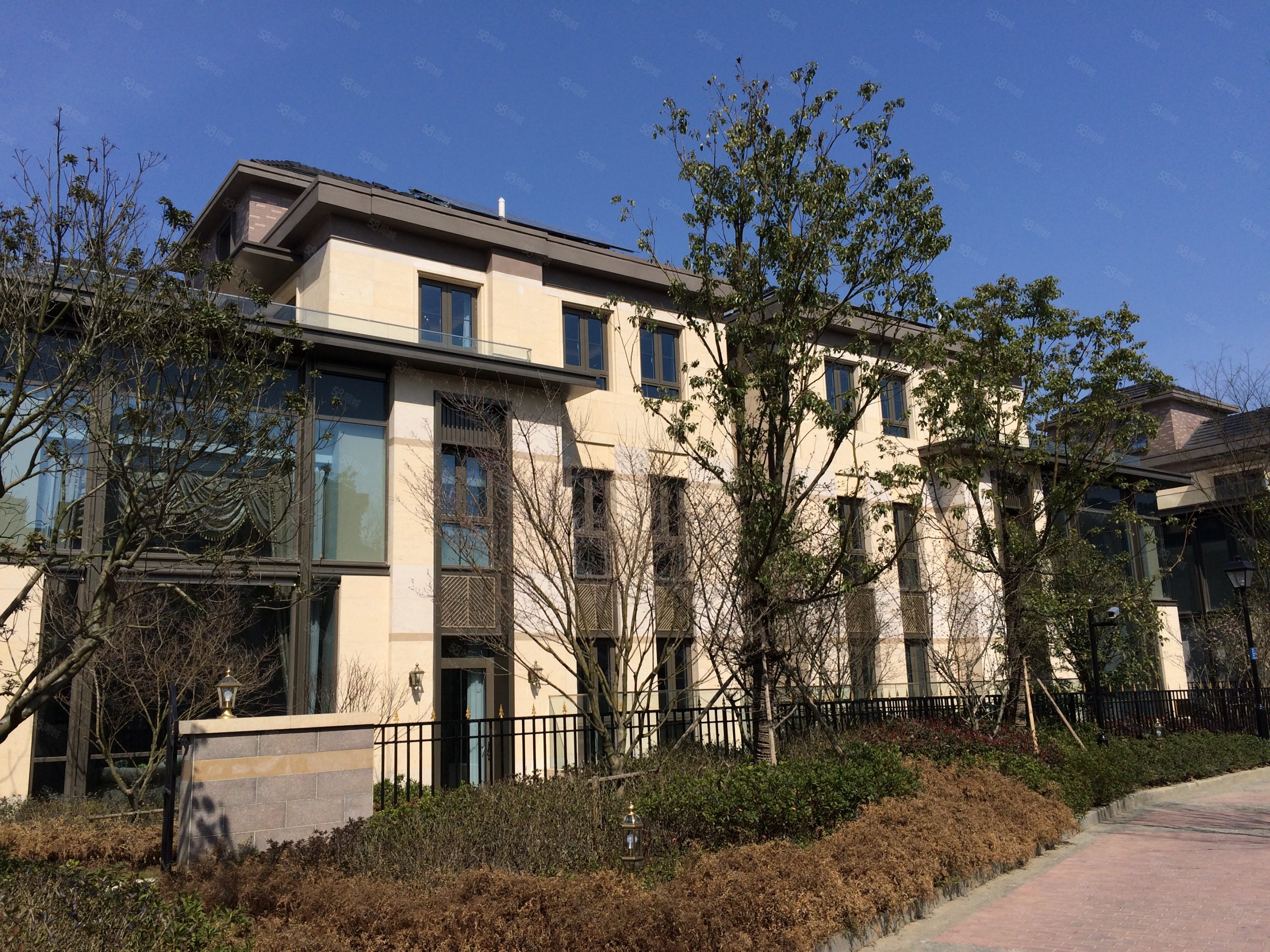 精装修3室2厅吉宝澜岸铭邸电梯房南北通透满二楼层