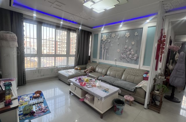 急售，水岸新城 低楼层精装边户 送阳面车库 免大税，拎包入住