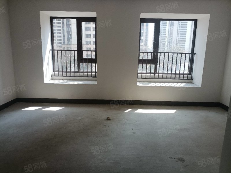 飞云金地新外滩小户型首付仅2成总价便宜小区环境好真正的海景房,金茂