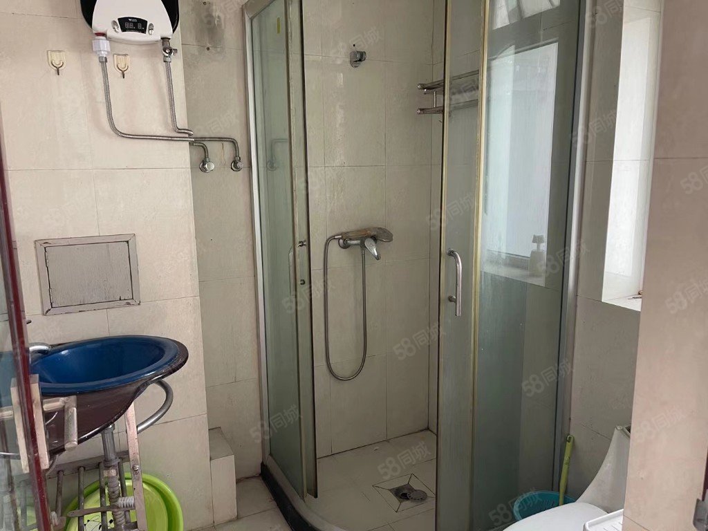 长河蓝堡国际1室0厅1卫37.8㎡南31.8万