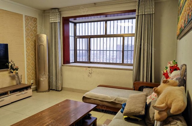 新水明珠 市医院附近 精装三室朝阳 车位储藏室可按揭