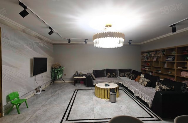 汇丰大厦3室2厅145.94㎡122万二手房图片