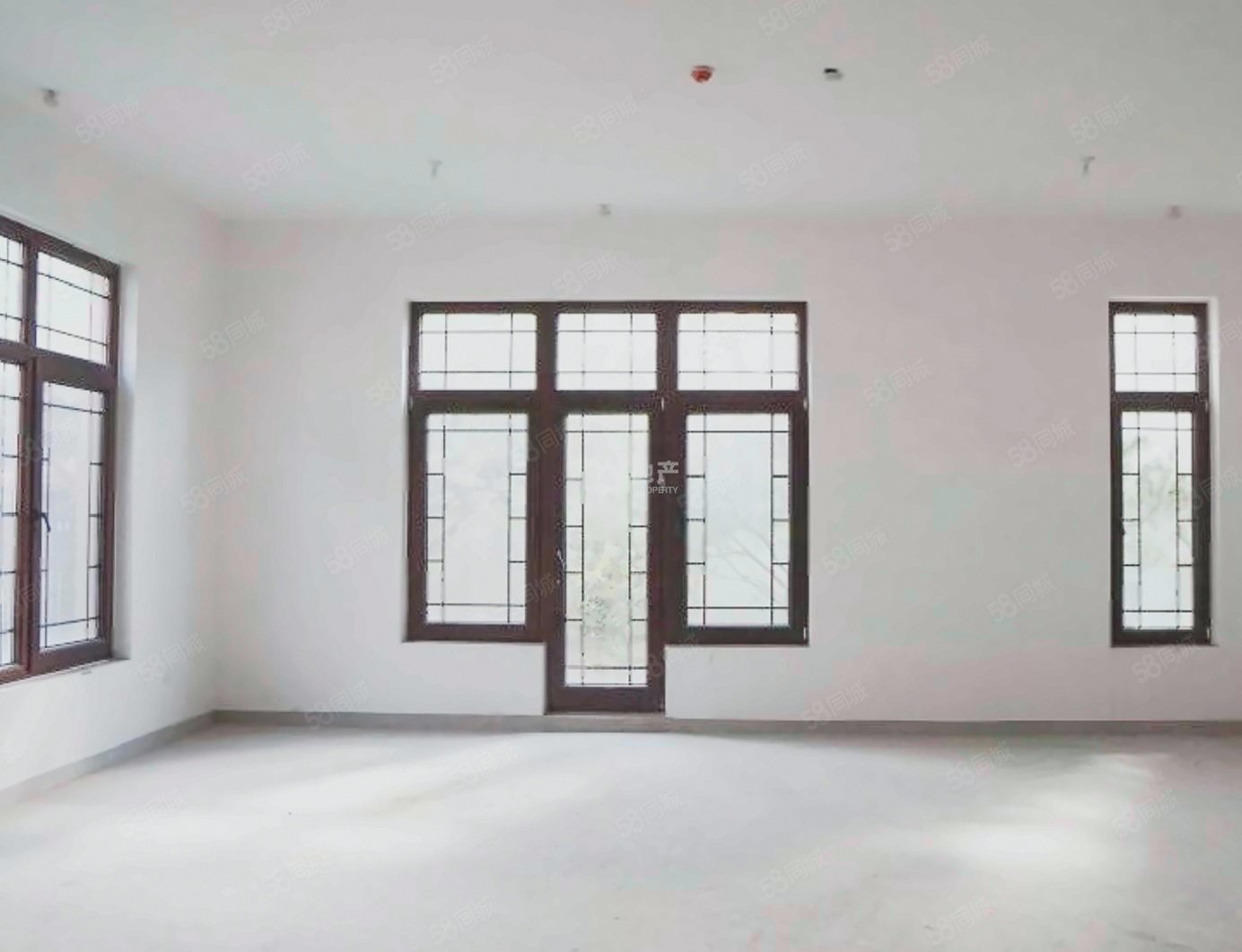 龍湖頤和原著6室3廳5衛(wèi)1096㎡南北18000萬