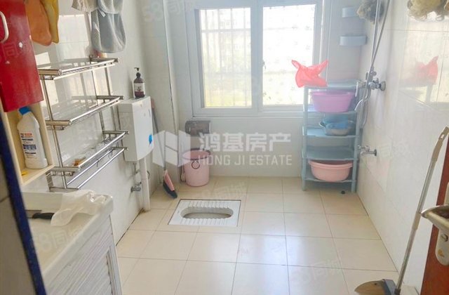 洪恒花园3室2厅135.79㎡38.6万二手房图片