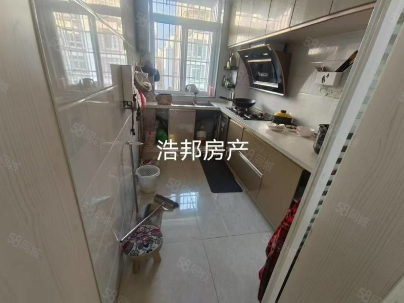 富豪花园2室2厅1卫90㎡南北28万