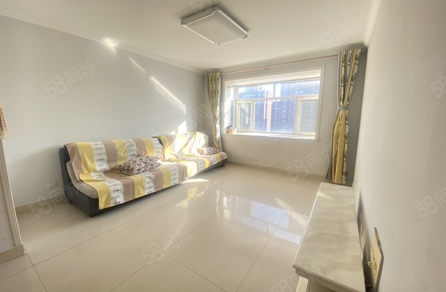 水岸花语旁董付南区 南北通透三室小区停车方便 免大税莲湖新城