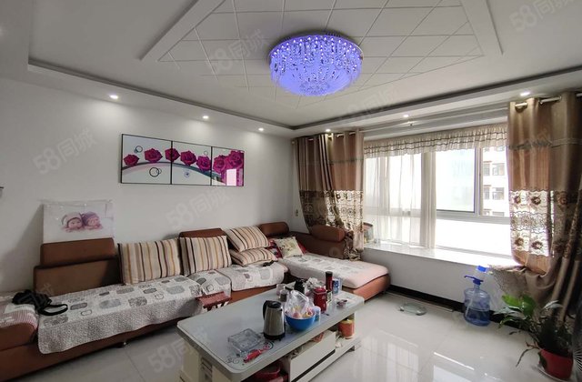 昌润路江北国际电梯房，138平，三室两卫，带两个车库