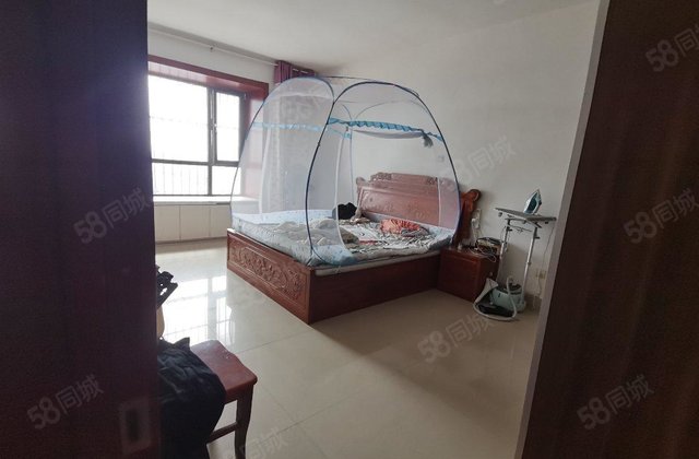 市中心，五星百货旁东昌本部西邻水城华府五室大平层送车位