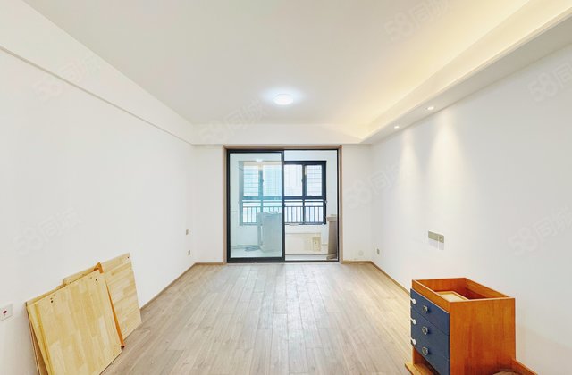 荣盛祝福花语水岸3室2厅121.43㎡84万二手房图片