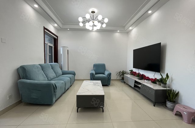 出门就是湖边!豪华装3室2厅!送车位储藏室!带全屋家具家电!