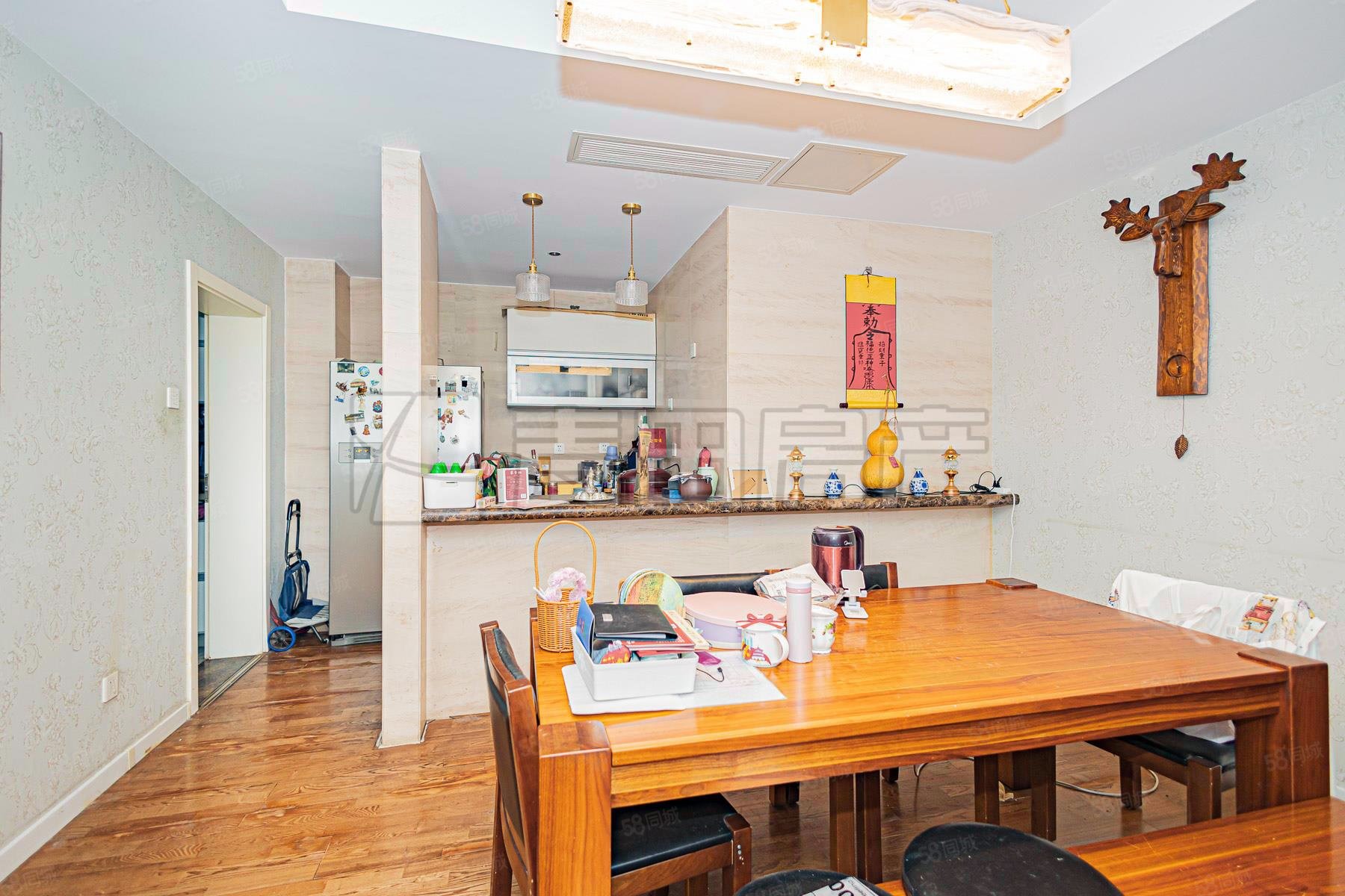 一瓶3室2廳2衛(wèi)188.53㎡南北2650萬