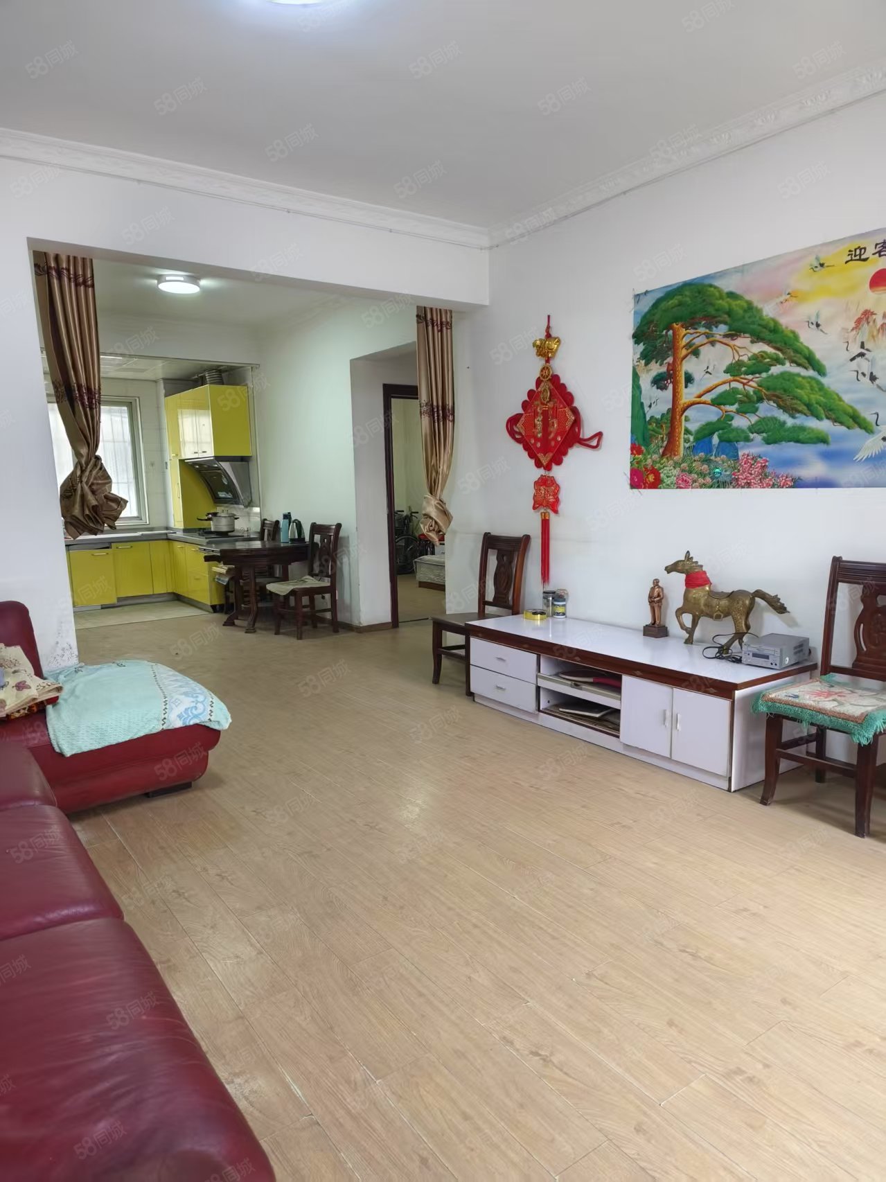 红卫三公司小区3室1厅1卫88.87㎡南30万