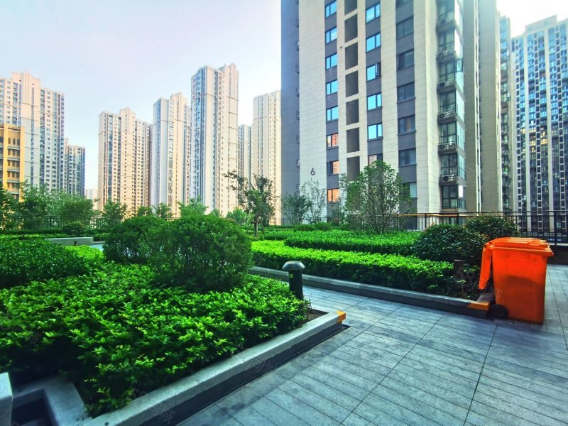 保利心语晴苑2室2厅1卫62.09㎡南北99万