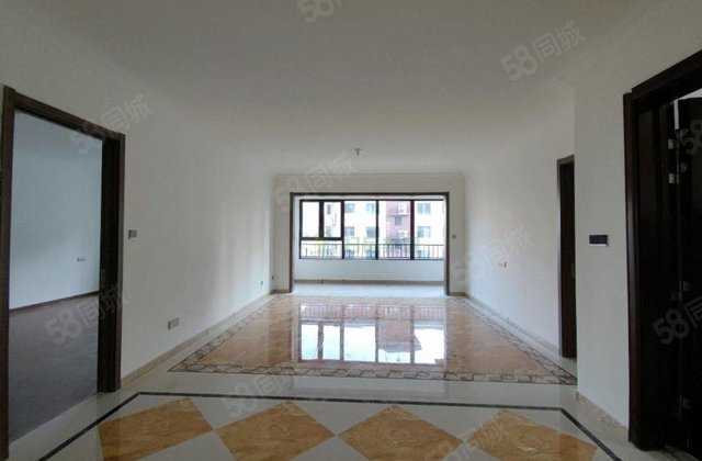 碧桂园国岳府 四室洋房 送车位 储藏室 免大税