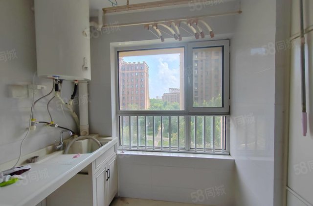 月季公园 文轩实验华建 东边户 双卫 车位储藏室免大税可按揭