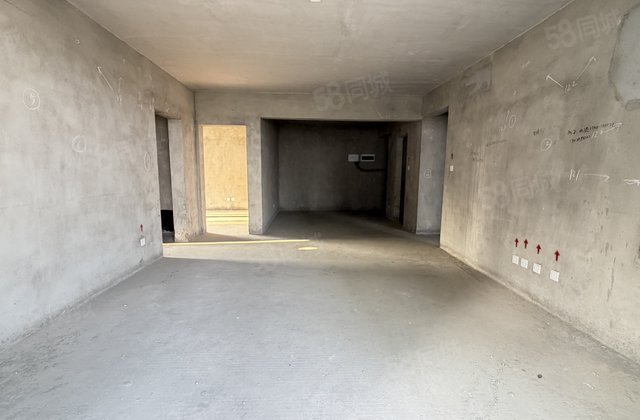 德天国际广场二期3室2厅133㎡59.8万二手房图片