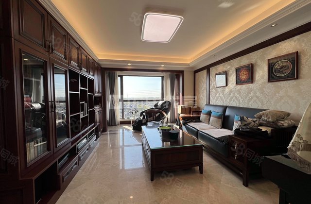 中海墅(东区)3室2厅154.98㎡780万二手房图片