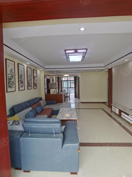 福泽上城3室2厅2卫123㎡南95万