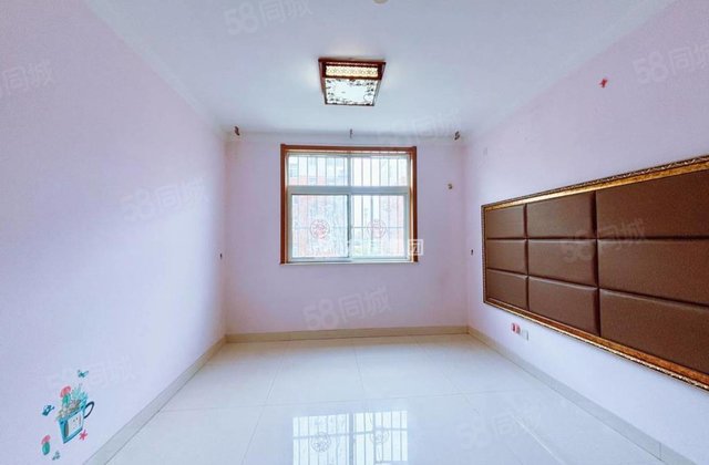 急售 香江附近 万豪   水岸新城 精装修 三室两厅双卫