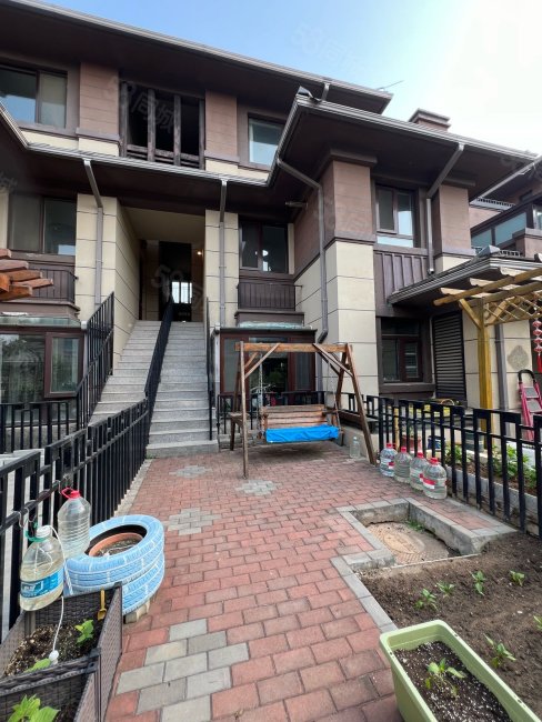 八达岭孔雀城(别墅)精装修拎包入住家具家电全送随时看房