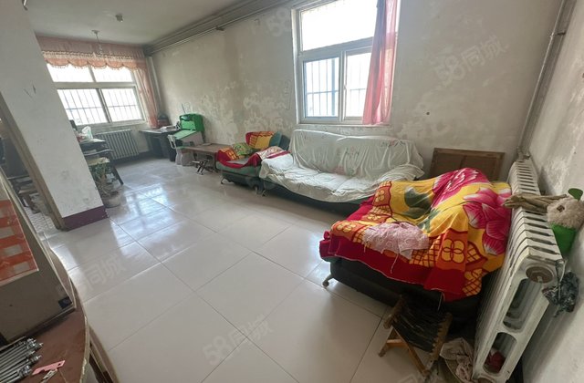 七中对过 馨苑小区 步梯3层 东边户 采光好 带地下室 急售